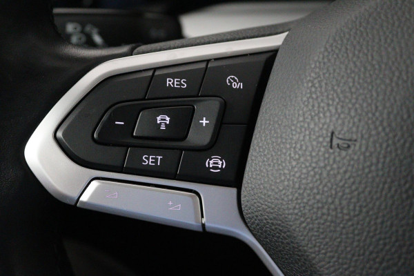 Volkswagen Golf 1.0 TSI Life (PARKEERSENSOREN, CAMERA, SFEER, CRUISE CONTROL ADAPTIEF, PARKEERSENSOREN, NAVIGATIE, NL-AUTO)