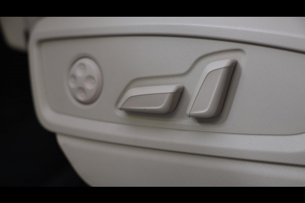 Audi Q5 Sportback 55 TFSI e SQ5 Look / Head Up / B&O / Carbon / Memory / Elek Stoelen / Stoelverkoeling / 360 Camera / Matrix / 21