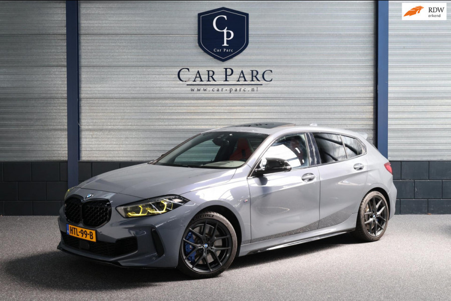 BMW 1-serie M135i xDrive M-PERFORMANCE/LED/VIRTUAL/SFEER/PANO/LEER+S.VERWARMING/LMV/CAM/CRUISE/ECC/12 MND GARANTIE!