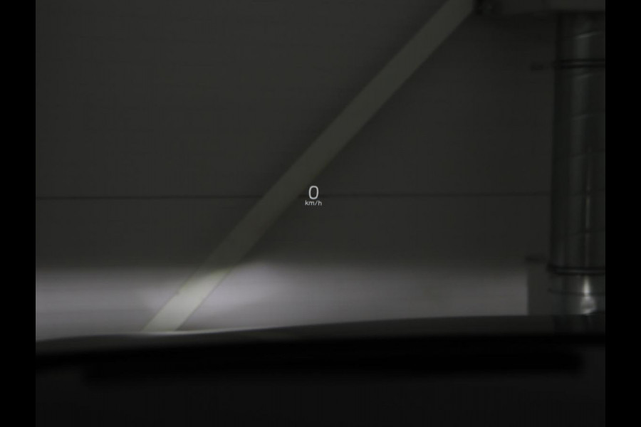 Volvo V60 2.0 T4 R-Design | Panoramadak | Stoelverwarming | Head-Up | Camera | Carplay | Half leder | Adaptive cruise | Navigatie | Memory | Full LED