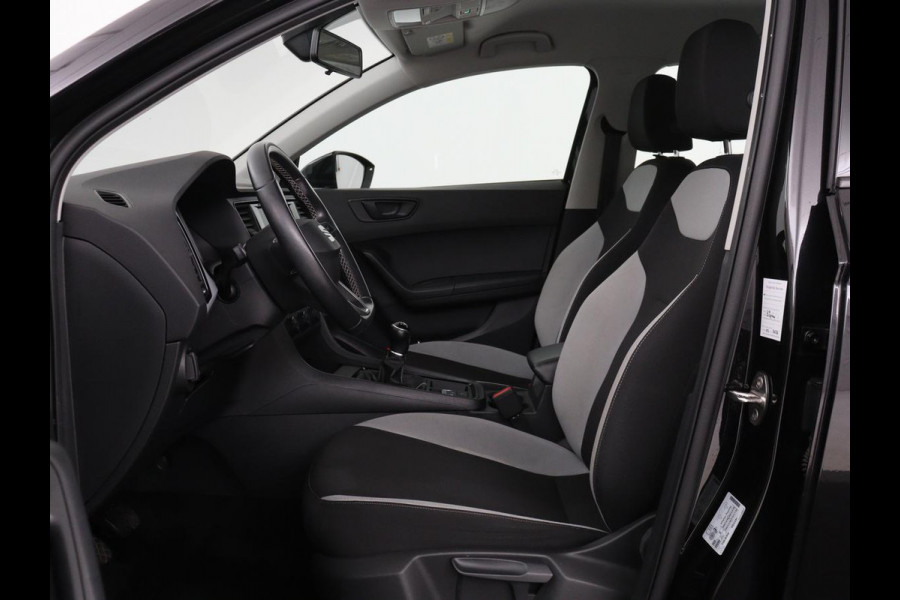Seat Ateca 1.0 TSI Reference | Carplay | Full LED | Climate control | Parkeerhulp | Cruise control | DAB | Bluetooth