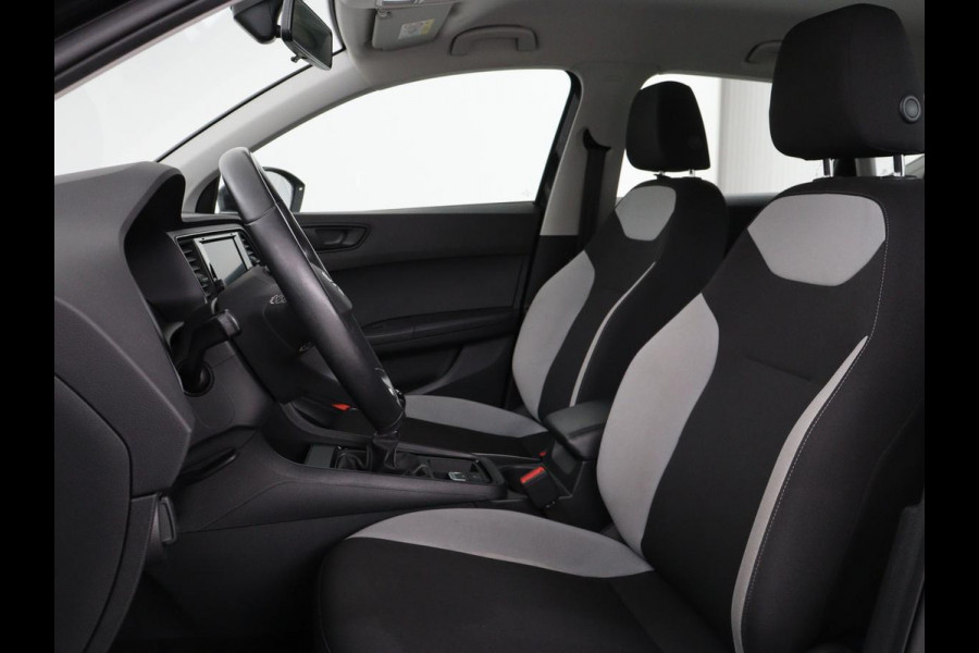 Seat Ateca 1.0 TSI Reference | Carplay | Full LED | Climate control | Parkeerhulp | Cruise control | DAB | Bluetooth