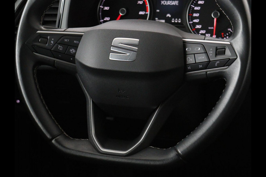 Seat Ateca 1.0 TSI Reference | Carplay | Full LED | Climate control | Parkeerhulp | Cruise control | DAB | Bluetooth
