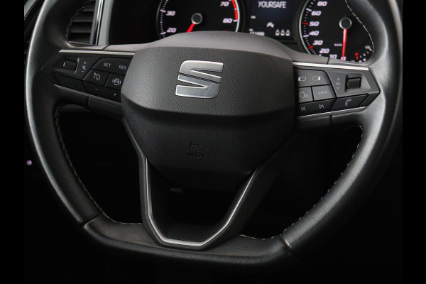 Seat Ateca 1.0 TSI Reference | Carplay | Full LED | Climate control | Parkeerhulp | Cruise control | DAB | Bluetooth