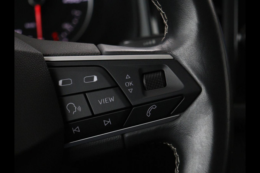 Seat Ateca 1.0 TSI Reference | Carplay | Full LED | Climate control | Parkeerhulp | Cruise control | DAB | Bluetooth