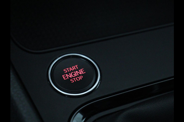 Seat Ateca 1.0 TSI Reference | Carplay | Full LED | Climate control | Parkeerhulp | Cruise control | DAB | Bluetooth