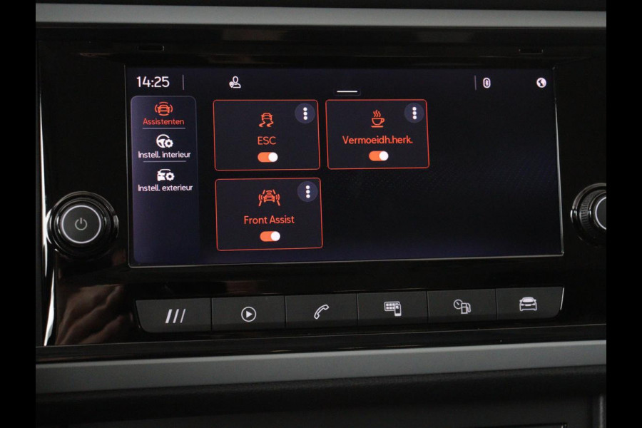 Seat Ateca 1.0 TSI Reference | Carplay | Full LED | Climate control | Parkeerhulp | Cruise control | DAB | Bluetooth