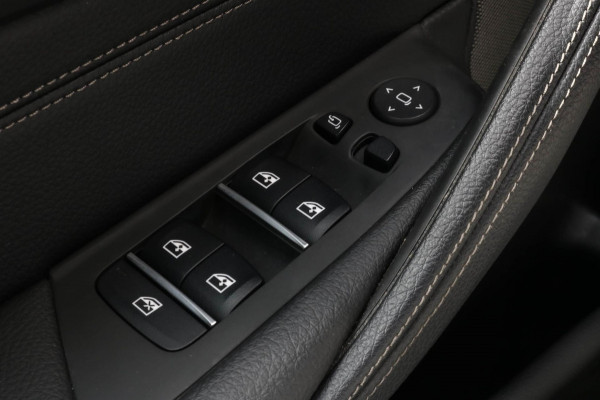 BMW 5 Serie Touring 530e M-SPORT - PANO - TREKHAAK - LASER - HARMAN - VOL!!!