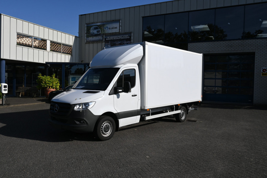 Mercedes-Benz Sprinter 319 CDI L3 Bakwagen met laadklep Geveerde stoel, Cruise control, Dhollandia klep Laadbak met laadklep, zijdeur