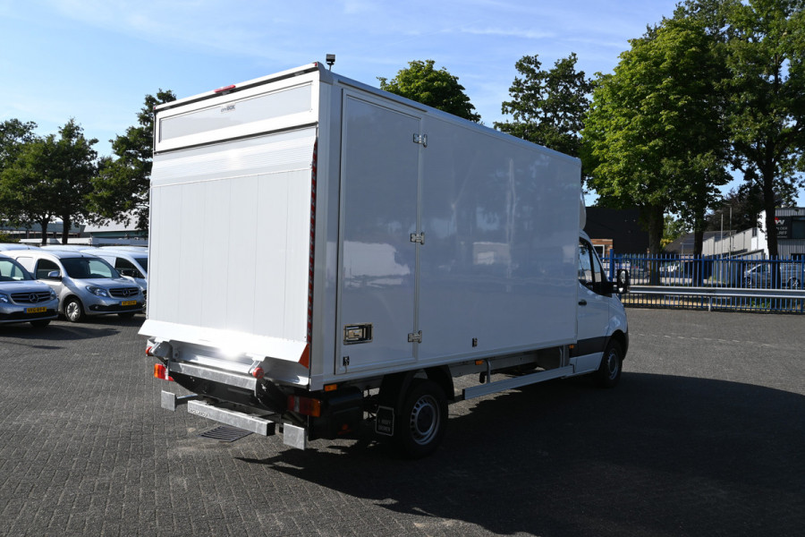 Mercedes-Benz Sprinter 319 CDI L3 Bakwagen met laadklep Geveerde stoel, Cruise control, Dhollandia klep Laadbak met laadklep, zijdeur