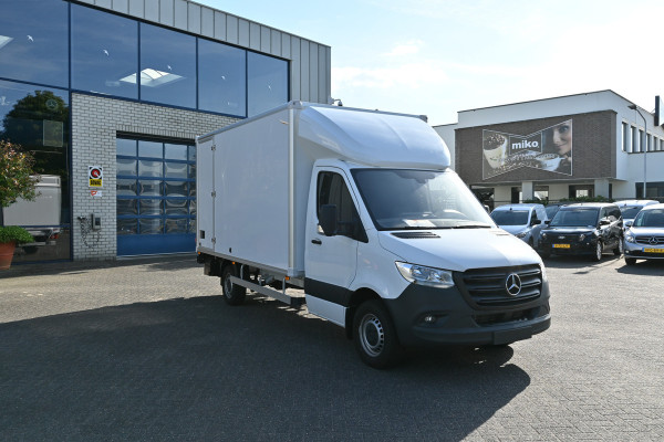 Mercedes-Benz Sprinter 319 CDI L3 Bakwagen met laadklep Geveerde stoel, Cruise control, Dhollandia klep Laadbak met laadklep, zijdeur