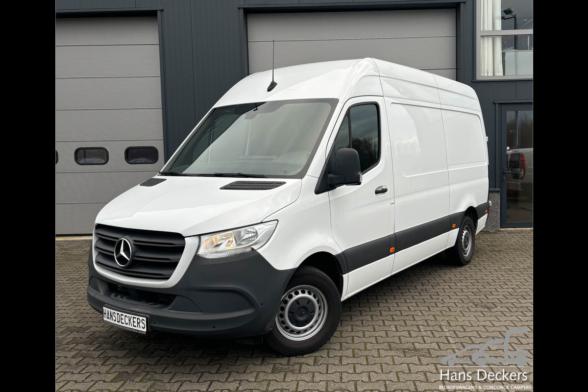 Mercedes-Benz Sprinter 317 L2H2 MBUX DAB Geveerde Stoel Automaat Mercedes-Benz Sprinter 317 L2H2 MBUX DAB Geveerde Stoel Automaat