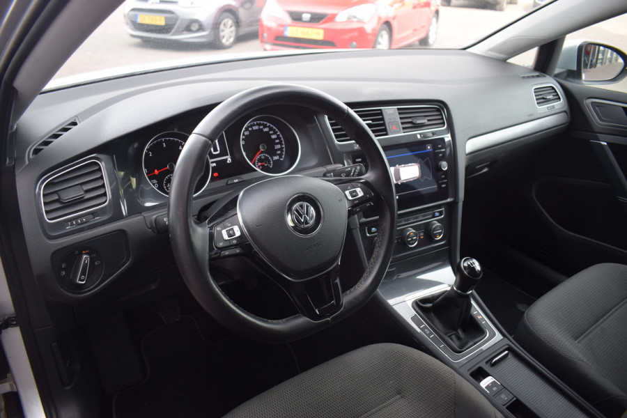 Volkswagen Golf 1.6 TDI Comfortline Business | Apple CarPlay | Adaptive | Climate