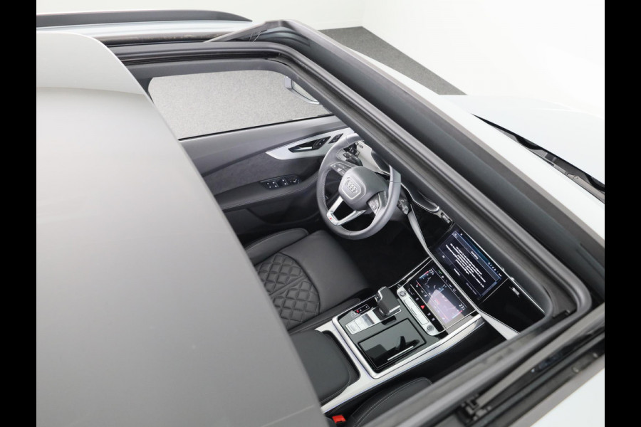 Audi Q7 55 TFSI e quattro Pro Line S 394pk Panoramadak, comfortsleutel, trekhaak, optiekpakket zwart plus, Bang&Olufsen soundsysteem, assistentiepakket tour, assistentiepakket parking plus