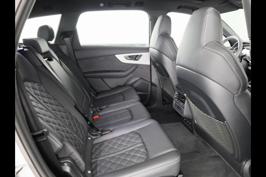 Audi Q7 55 TFSI e quattro Pro Line S 394pk Panoramadak, comfortsleutel, trekhaak, optiekpakket zwart plus, Bang&Olufsen soundsysteem, assistentiepakket tour, assistentiepakket parking plus