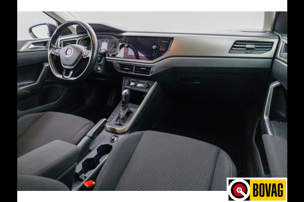 Volkswagen Polo 1.0 TSI Highline Automaat 96 PK Stoelverwarming | Full map Navigatie | Apple Carplay | PDC | 16 inch velgen | Licht en Zicht pakket, Extra getint glas achter