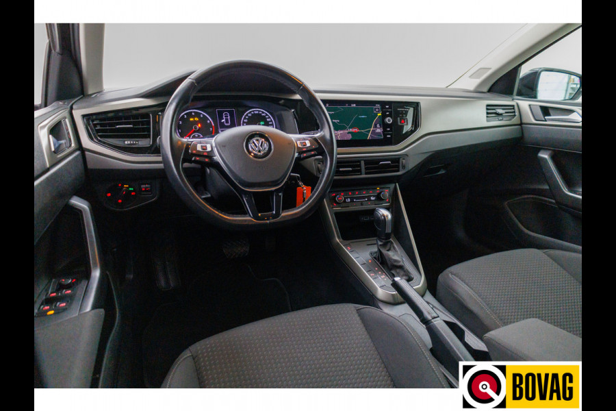 Volkswagen Polo 1.0 TSI Highline Automaat 96 PK Stoelverwarming | Full map Navigatie | Apple Carplay | PDC | 16 inch velgen | Licht en Zicht pakket, Extra getint glas achter