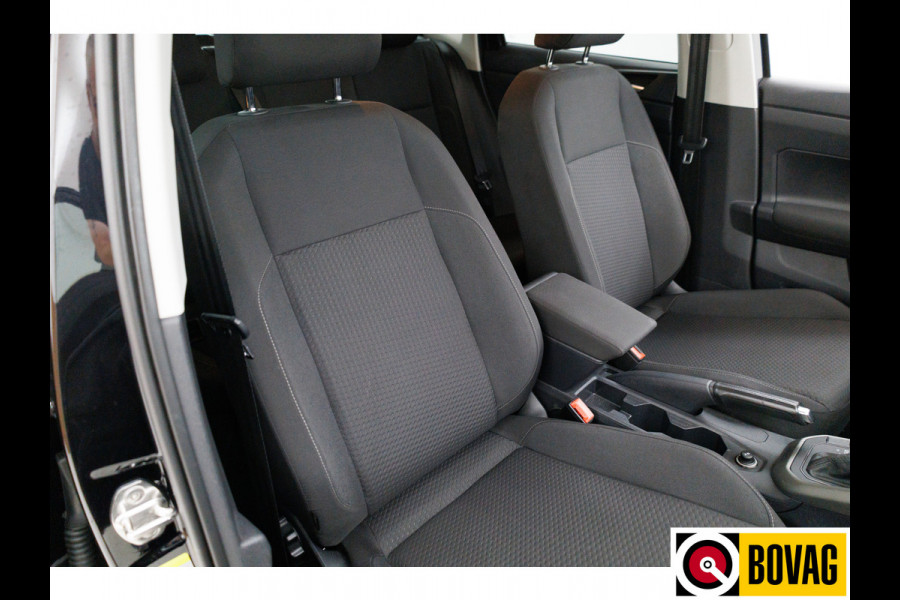 Volkswagen Polo 1.0 TSI Highline Automaat 96 PK Stoelverwarming | Full map Navigatie | Apple Carplay | PDC | 16 inch velgen | Licht en Zicht pakket, Extra getint glas achter