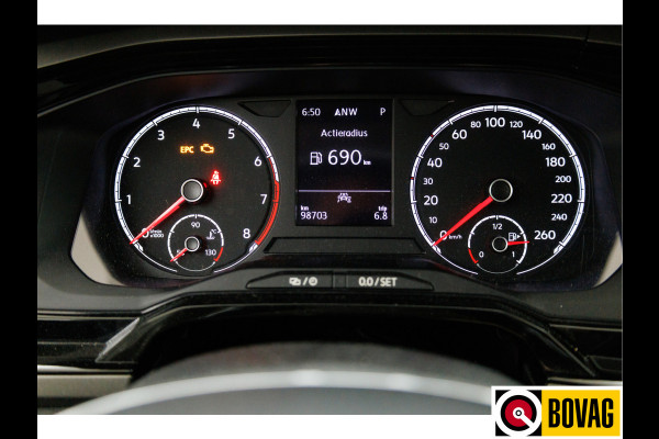 Volkswagen Polo 1.0 TSI Highline Automaat 96 PK Stoelverwarming | Full map Navigatie | Apple Carplay | PDC | 16 inch velgen | Licht en Zicht pakket, Extra getint glas achter