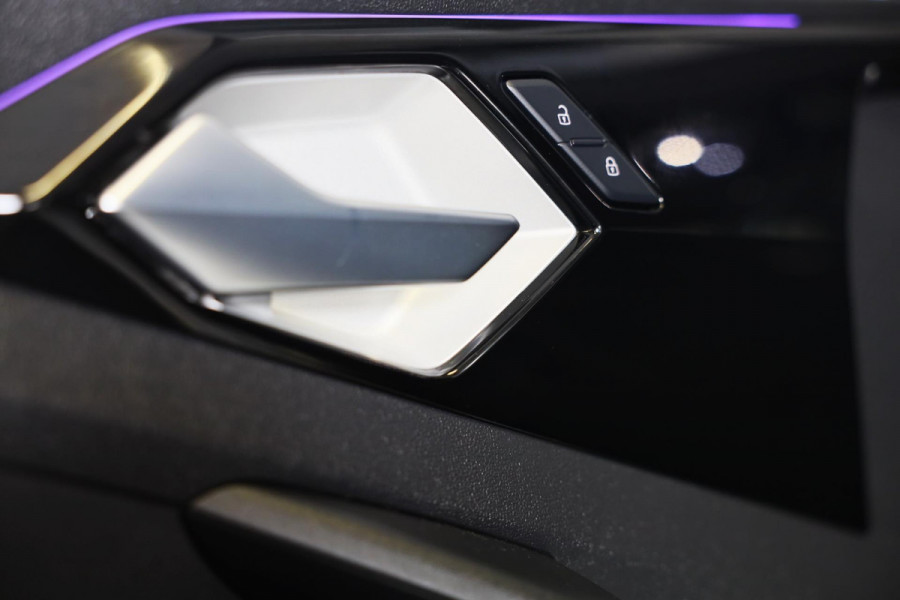 Audi A1 SPORTBACK 40 TFSI S Line / 200 Pk / AUT / ACC / Lane Assist / Camera / Virtual Cockpit / B&O / APPLE CARPLAY / MATRIX