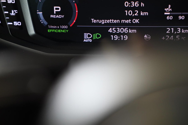 Audi A1 SPORTBACK 40 TFSI S Line / 200 Pk / AUT / ACC / Lane Assist / Camera / Virtual Cockpit / B&O / APPLE CARPLAY / MATRIX