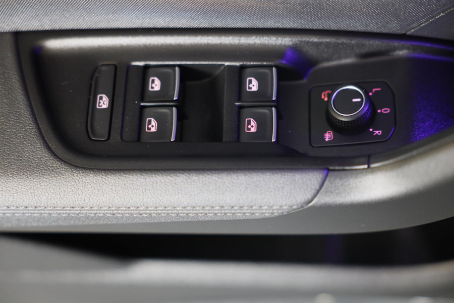 Audi A1 SPORTBACK 40 TFSI S Line / 200 Pk / AUT / ACC / Lane Assist / Camera / Virtual Cockpit / B&O / APPLE CARPLAY / MATRIX