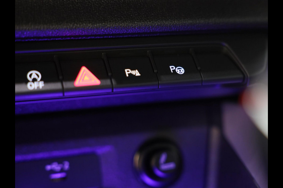 Audi A1 SPORTBACK 40 TFSI S Line / 200 Pk / AUT / ACC / Lane Assist / Camera / Virtual Cockpit / B&O / APPLE CARPLAY / MATRIX