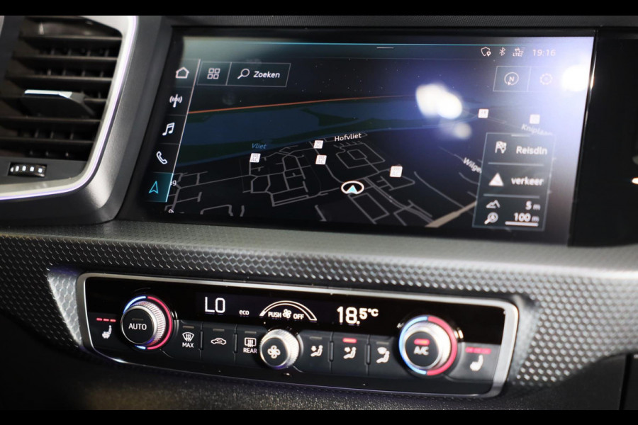 Audi A1 SPORTBACK 40 TFSI S Line / 200 Pk / AUT / ACC / Lane Assist / Camera / Virtual Cockpit / B&O / APPLE CARPLAY / MATRIX