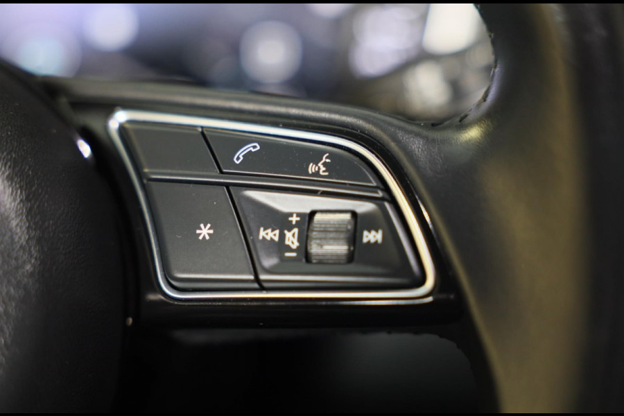 Audi A1 SPORTBACK 40 TFSI S Line / 200 Pk / AUT / ACC / Lane Assist / Camera / Virtual Cockpit / B&O / APPLE CARPLAY / MATRIX
