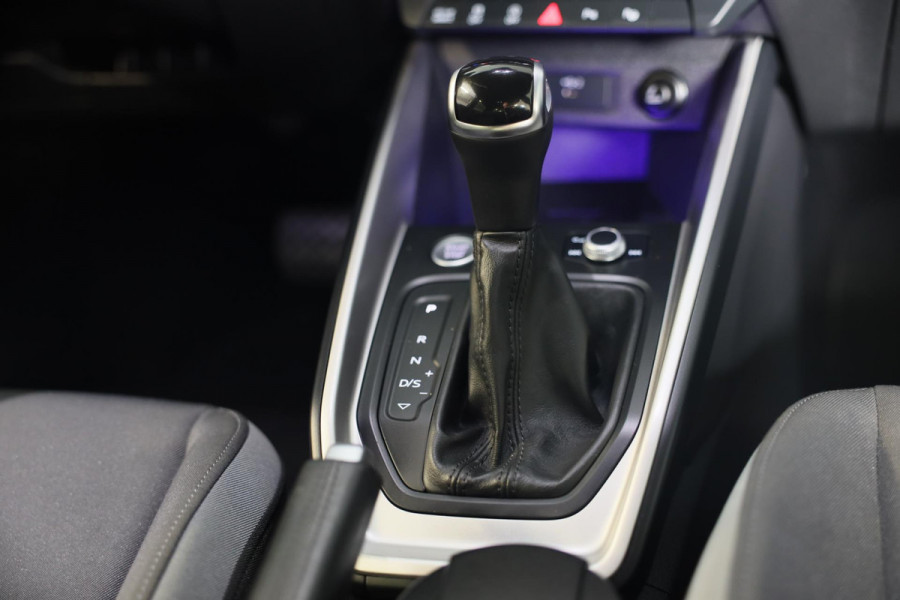 Audi A1 SPORTBACK 40 TFSI S Line / 200 Pk / AUT / ACC / Lane Assist / Camera / Virtual Cockpit / B&O / APPLE CARPLAY / MATRIX