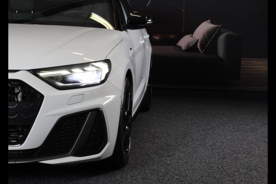 Audi A1 SPORTBACK 40 TFSI S Line / 200 Pk / AUT / ACC / Lane Assist / Camera / Virtual Cockpit / B&O / APPLE CARPLAY / MATRIX