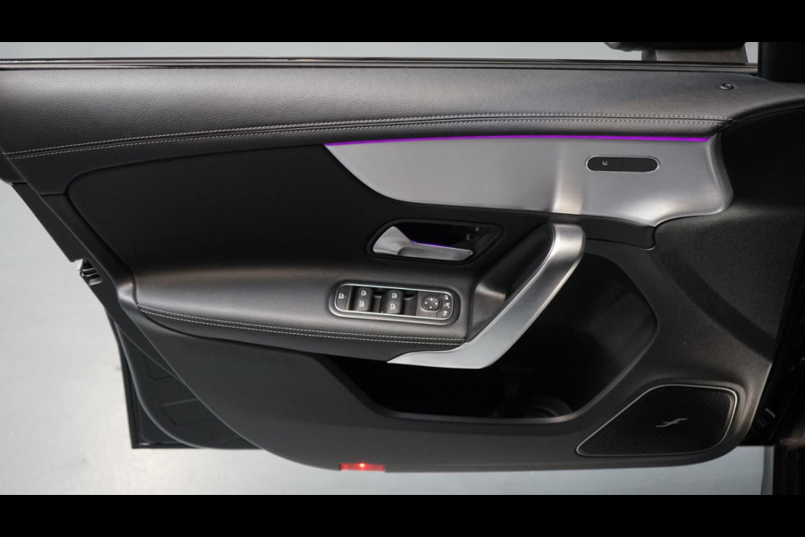 Mercedes-Benz A-Klasse A250 AMG 4MATIC 360CAMERA-ACC-AMBIANCE-BURMESTER-CARPLAY-LEDER-MBUX-MULTIBEAM-PANORAMA