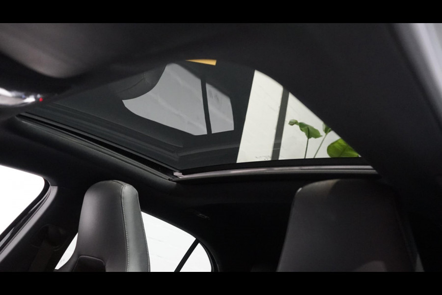 Mercedes-Benz A-Klasse A250 AMG 4MATIC 360CAMERA-ACC-AMBIANCE-BURMESTER-CARPLAY-LEDER-MBUX-MULTIBEAM-PANORAMA