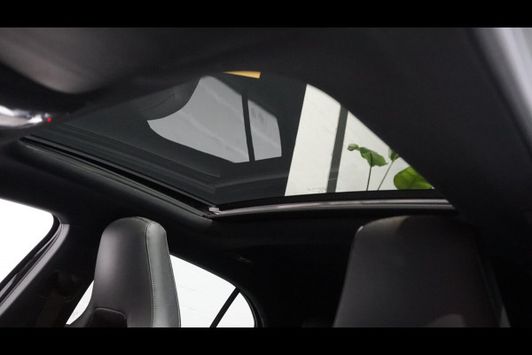 Mercedes-Benz A-Klasse A250 AMG 4MATIC 360CAMERA-ACC-AMBIANCE-BURMESTER-CARPLAY-LEDER-MBUX-MULTIBEAM-PANORAMA