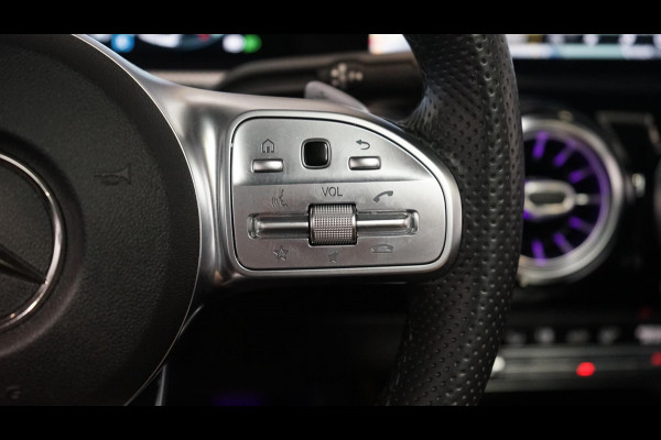 Mercedes-Benz A-Klasse A250 AMG 4MATIC 360CAMERA-ACC-AMBIANCE-BURMESTER-CARPLAY-LEDER-MBUX-MULTIBEAM-PANORAMA