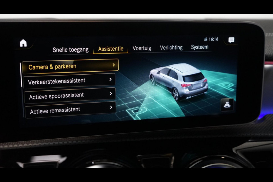 Mercedes-Benz A-Klasse A250 AMG 4MATIC 360CAMERA-ACC-AMBIANCE-BURMESTER-CARPLAY-LEDER-MBUX-MULTIBEAM-PANORAMA