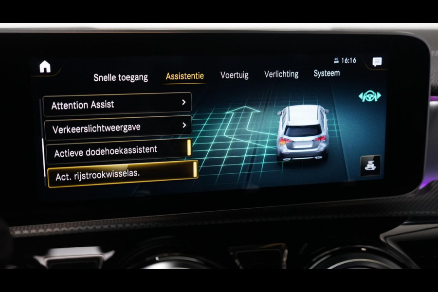 Mercedes-Benz A-Klasse A250 AMG 4MATIC 360CAMERA-ACC-AMBIANCE-BURMESTER-CARPLAY-LEDER-MBUX-MULTIBEAM-PANORAMA