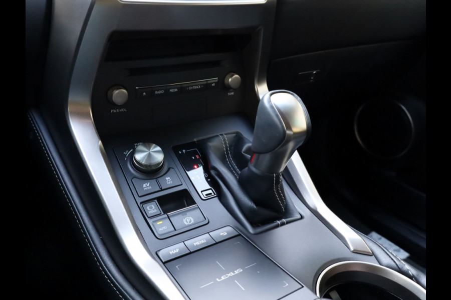 Lexus NX 300h AWD Luxury Line | Schuifdak | Safety Pack | Premium Audio