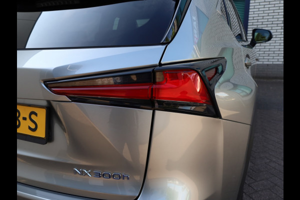 Lexus NX 300h AWD Luxury Line | Schuifdak | Safety Pack | Premium Audio