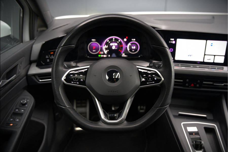 Volkswagen Golf 2.0 TDI GTD | Panoramadak | Stoelverwarming | Stuurverwarming | Adaptive Cruise Control | Apple Carplay | Sport & Sound | Adaptief Onderstel | Keyless | IQ Light LED | Camera | Ambiance Verlichting