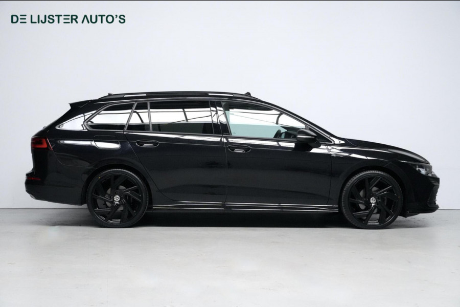 Volkswagen GOLF Variant 1.5 eTSI 2x R-Line Automaat | Pano-dak | CarPlay | Acc | Stoel + Stuur verwarmd | Camera | Led | Sfeer | Pdc |