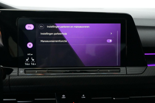 Volkswagen GOLF Variant 1.5 eTSI 2x R-Line Automaat | Pano-dak | CarPlay | Acc | Stoel + Stuur verwarmd | Camera | Led | Sfeer | Pdc |