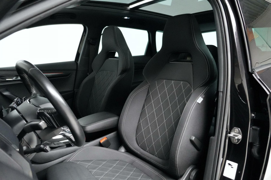 Škoda Karoq 1.5 TSI ACT Sportline Automaat | Pano-dak | Virtual | CarPlay | Acc | Camera | Stoel + Stuur verwarmd | Pdc | Sfeer |
