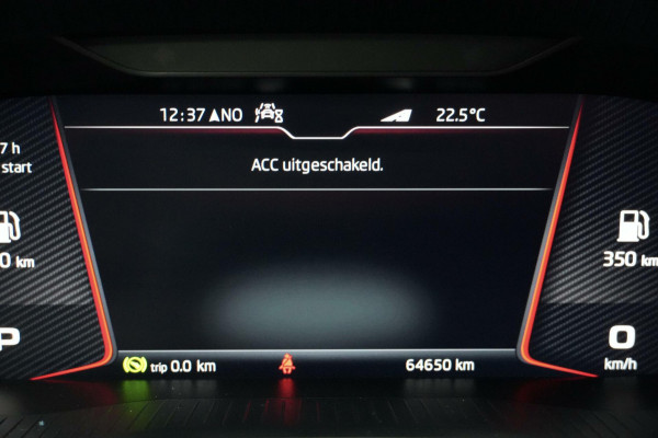 Škoda Karoq 1.5 TSI ACT Sportline Automaat | Pano-dak | Virtual | CarPlay | Acc | Camera | Stoel + Stuur verwarmd | Pdc | Sfeer |