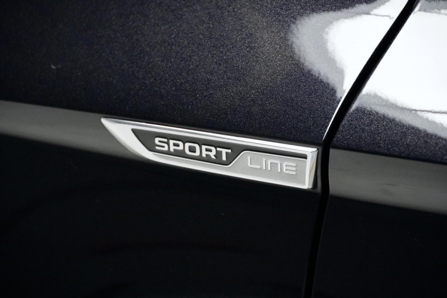 Škoda Karoq 1.5 TSI ACT Sportline Automaat | Pano-dak | Virtual | CarPlay | Acc | Camera | Stoel + Stuur verwarmd | Pdc | Sfeer |