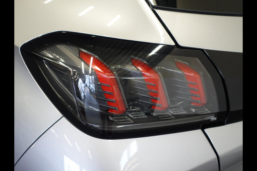 Peugeot 208 1.2 PureTech 100pk Aut. Allure Pack Navigatie Apple Carplay/Android Auto Camera Parkeersensor achter Cruise Control Virtual Cockpit Climate Control Getinte ramen