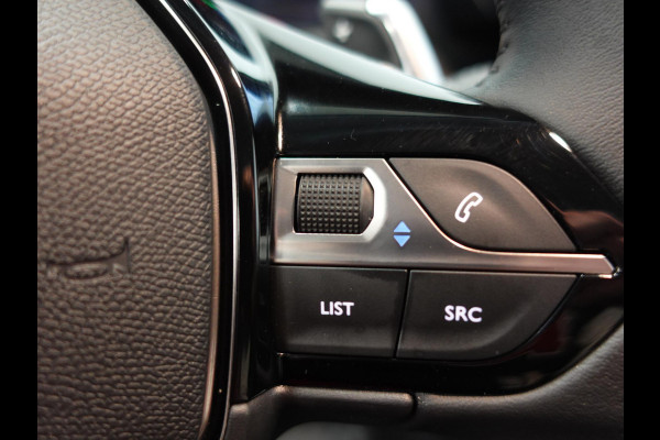 Peugeot 208 1.2 PureTech 100pk Aut. Allure Pack Navigatie Apple Carplay/Android Auto Camera Parkeersensor achter Cruise Control Virtual Cockpit Climate Control Getinte ramen