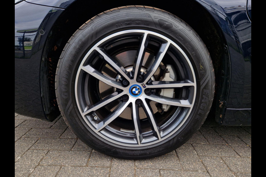 BMW 5 Serie Touring 530e /Laser /Pano /HUD /Garantie