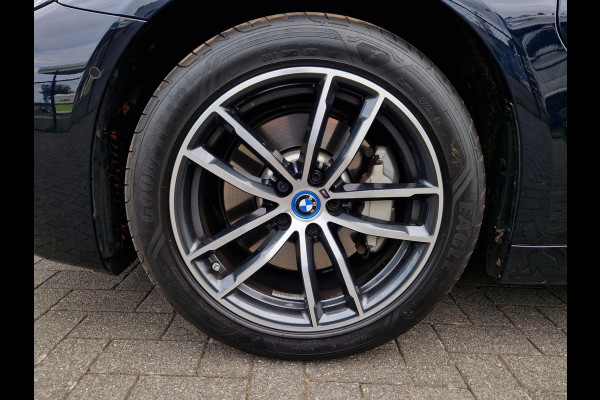 BMW 5 Serie Touring 530e /Laser /Pano /HUD /Garantie