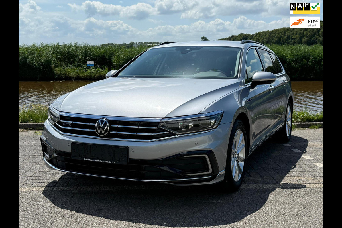 Volkswagen Passat Variant 1.4 TSI PHEV GTE Business / trekhaak /memorie pakket / LED Volkswagen Passat Variant 1.4 TSI PHEV GTE Business / trekhaak /memorie pakket / LED